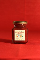 Confezione da 106 grammi di confettura extra di fragole dell'azienda Le Ville
