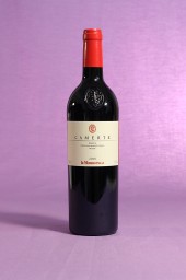 vino Camerte annata 2010 in confezione da 750 millilitri dell'azienda agricola La Monacesca