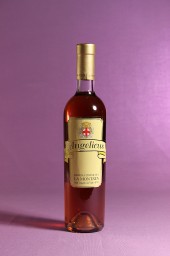 Vino passito e affumicato Angelicus dell'azienda agricola La Montata di Sant'Angelo in Vado (PU)