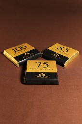 L'extra fondente di Mencarelli Paolo. Tavolette di cioccolato extra fondente 75%, 85% e 100%